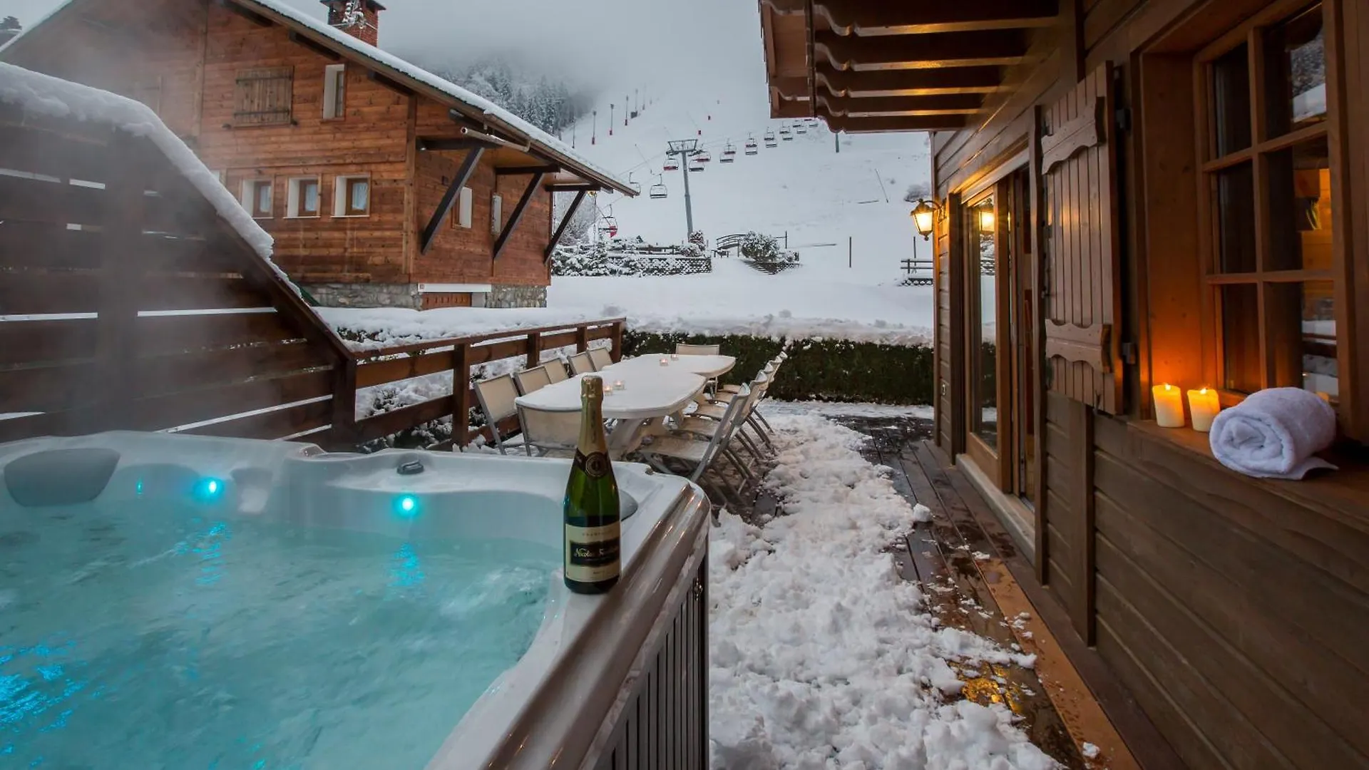 Simply Morzine - Chalet Carving 0*,  Franciaország
