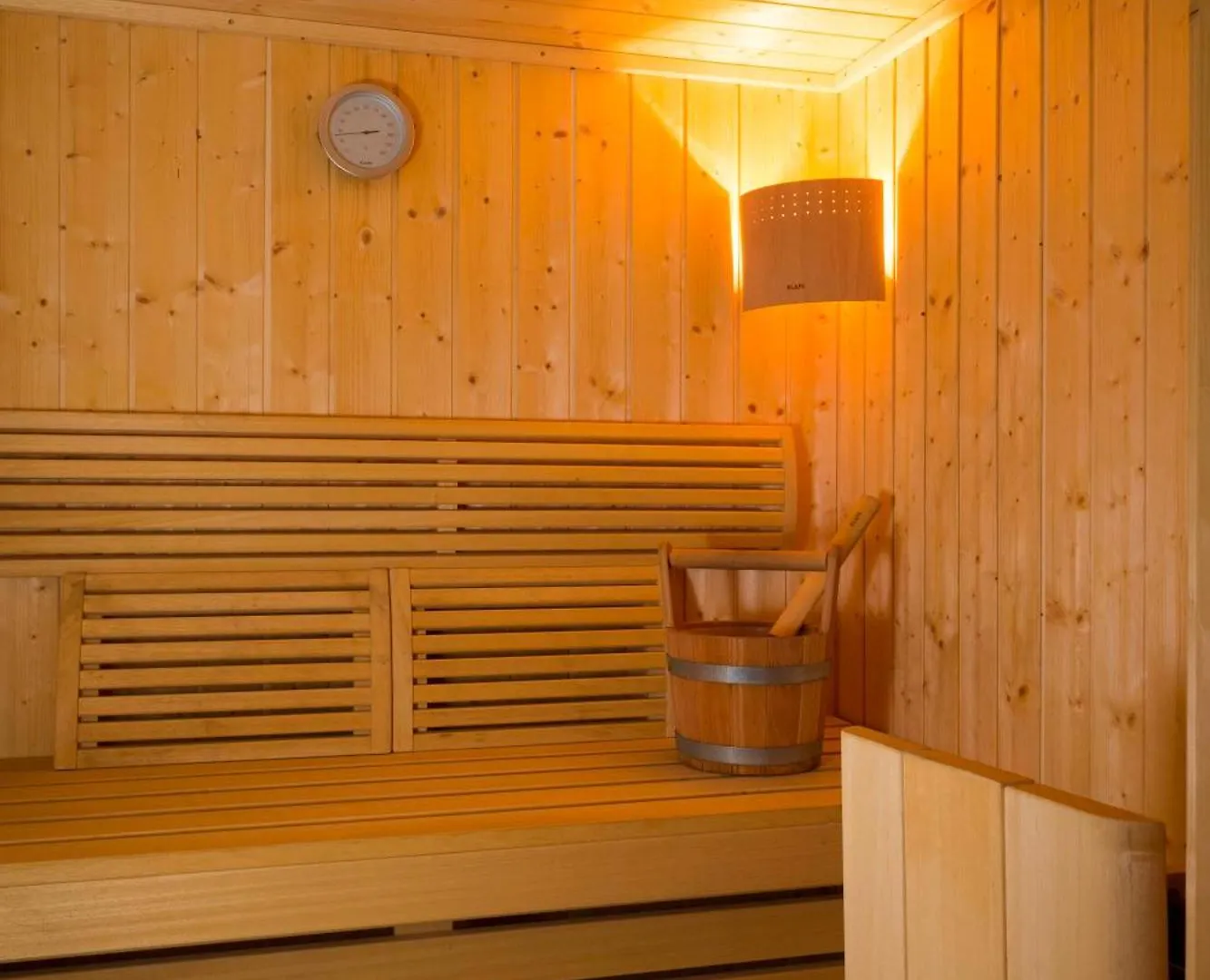 Simply Morzine - Chalet Carving